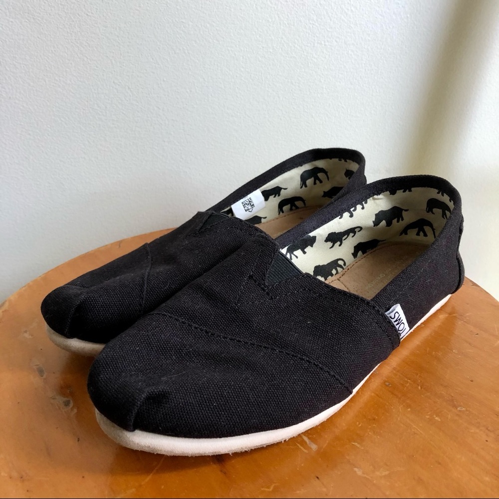 TOMS classic in black